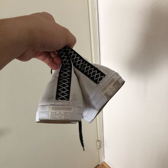 Converse - Picture 2 of 6